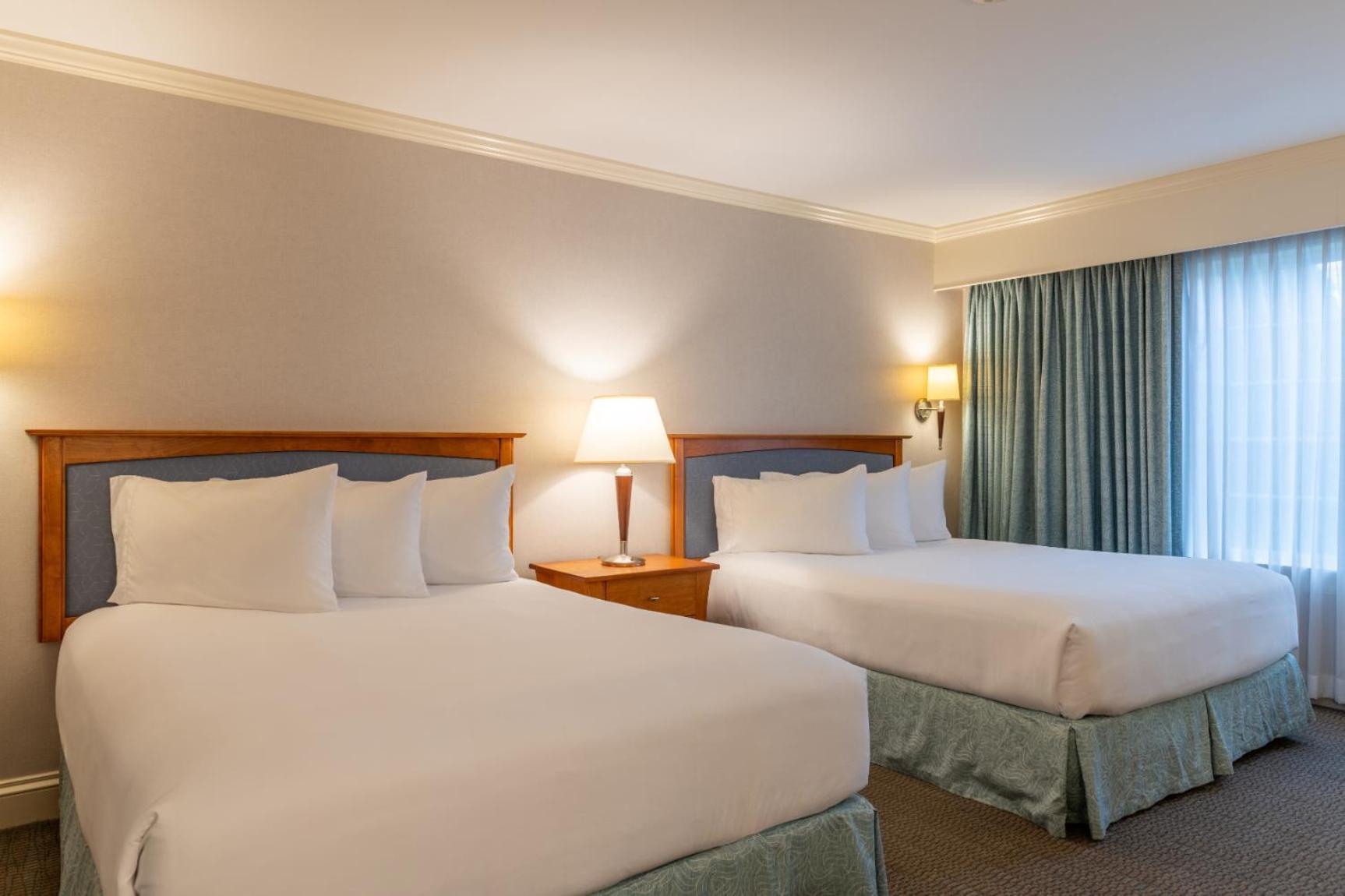2 Queen Beds Premium Accessible