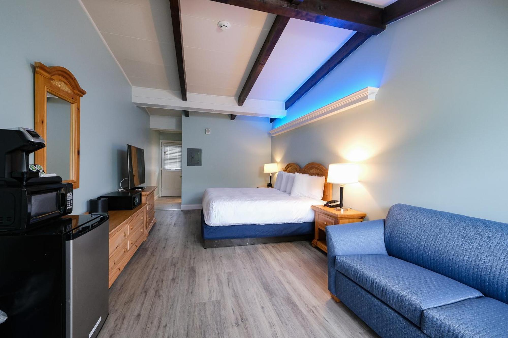 Dunes Partial Oceanview King