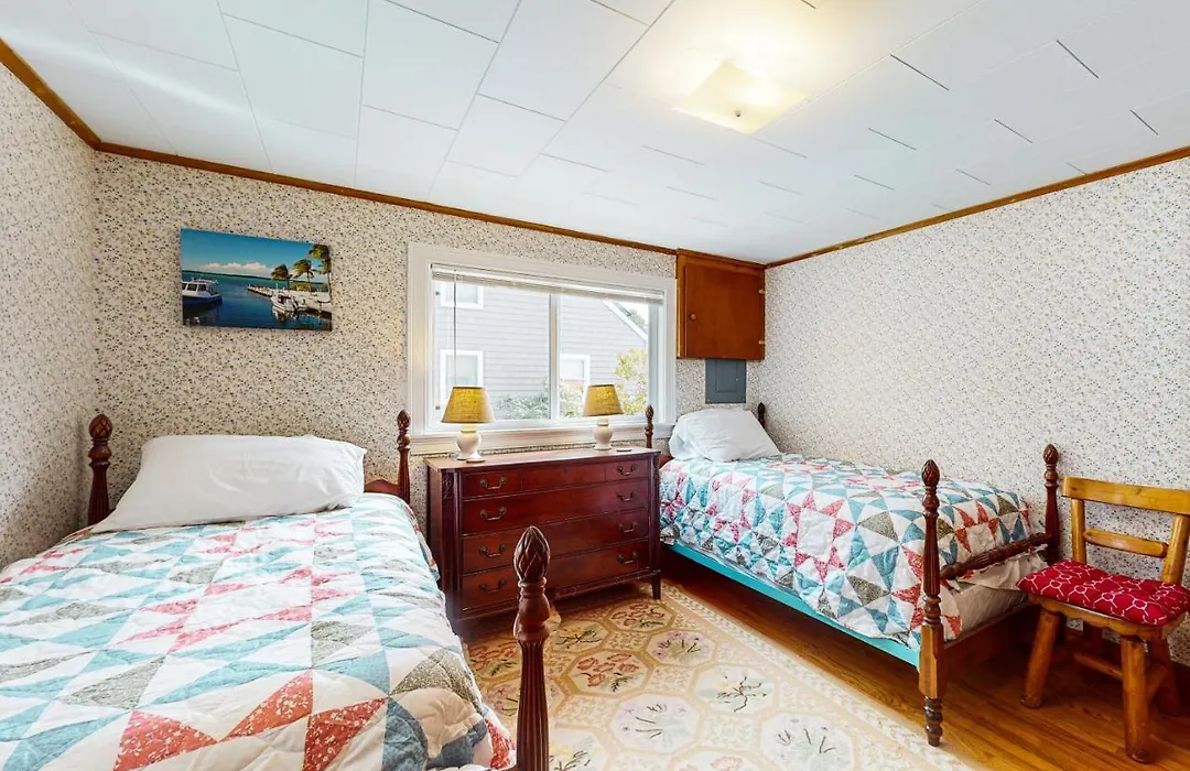Pineapple Cottage By The Sea-1