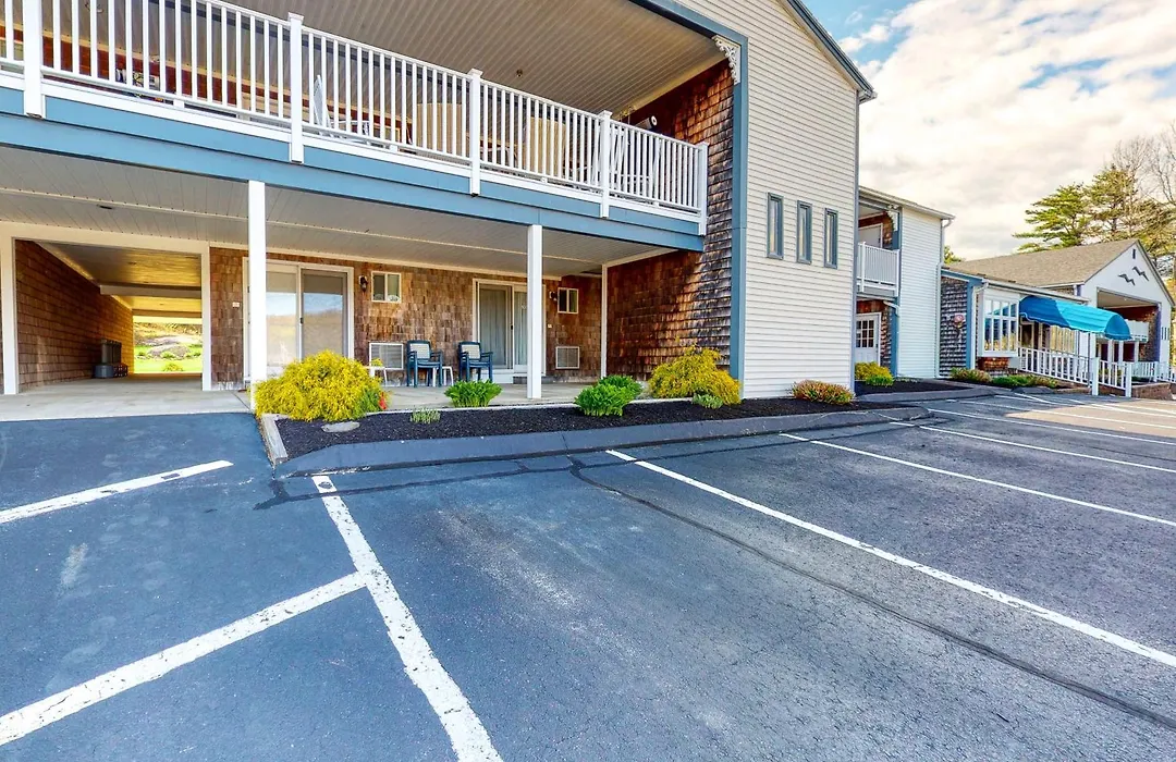 Seafarer Resort-1