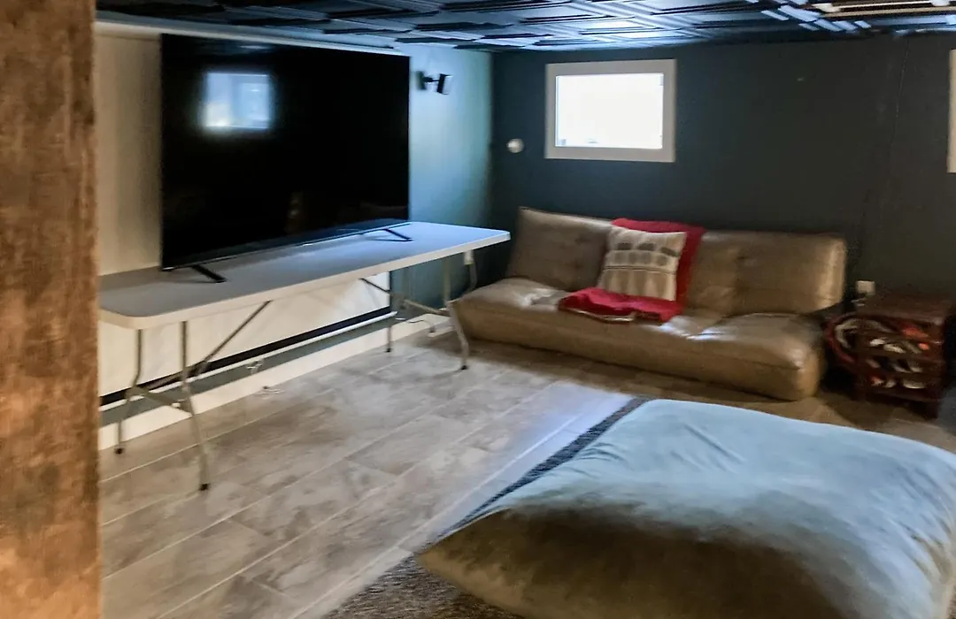 Riverhouse-1