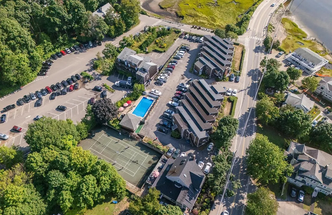 Aspinquid Resort-1