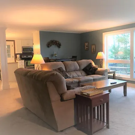 Footbridge Hideaway - Q967 A Spacious Home Very Near To The Fabulous Footbridge Beach Entrance-3