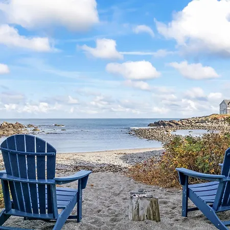 Perkins Cove Oceanfront Cottage-3